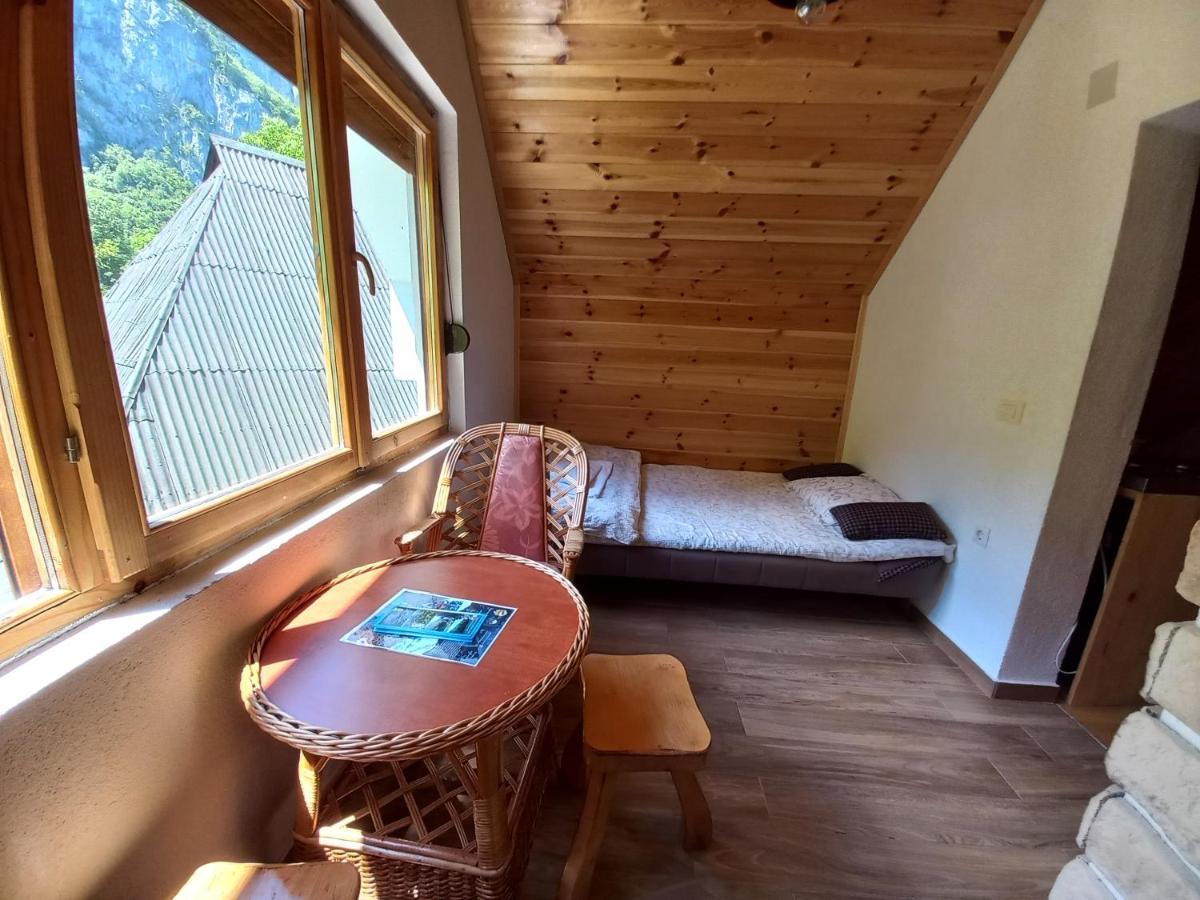 Vila Montana Dobrilovina Exteriör bild
