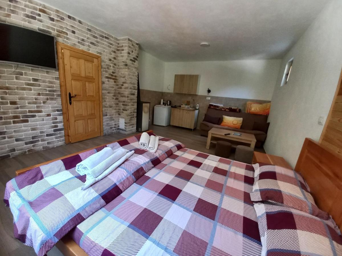 Vila Montana Dobrilovina Exteriör bild
