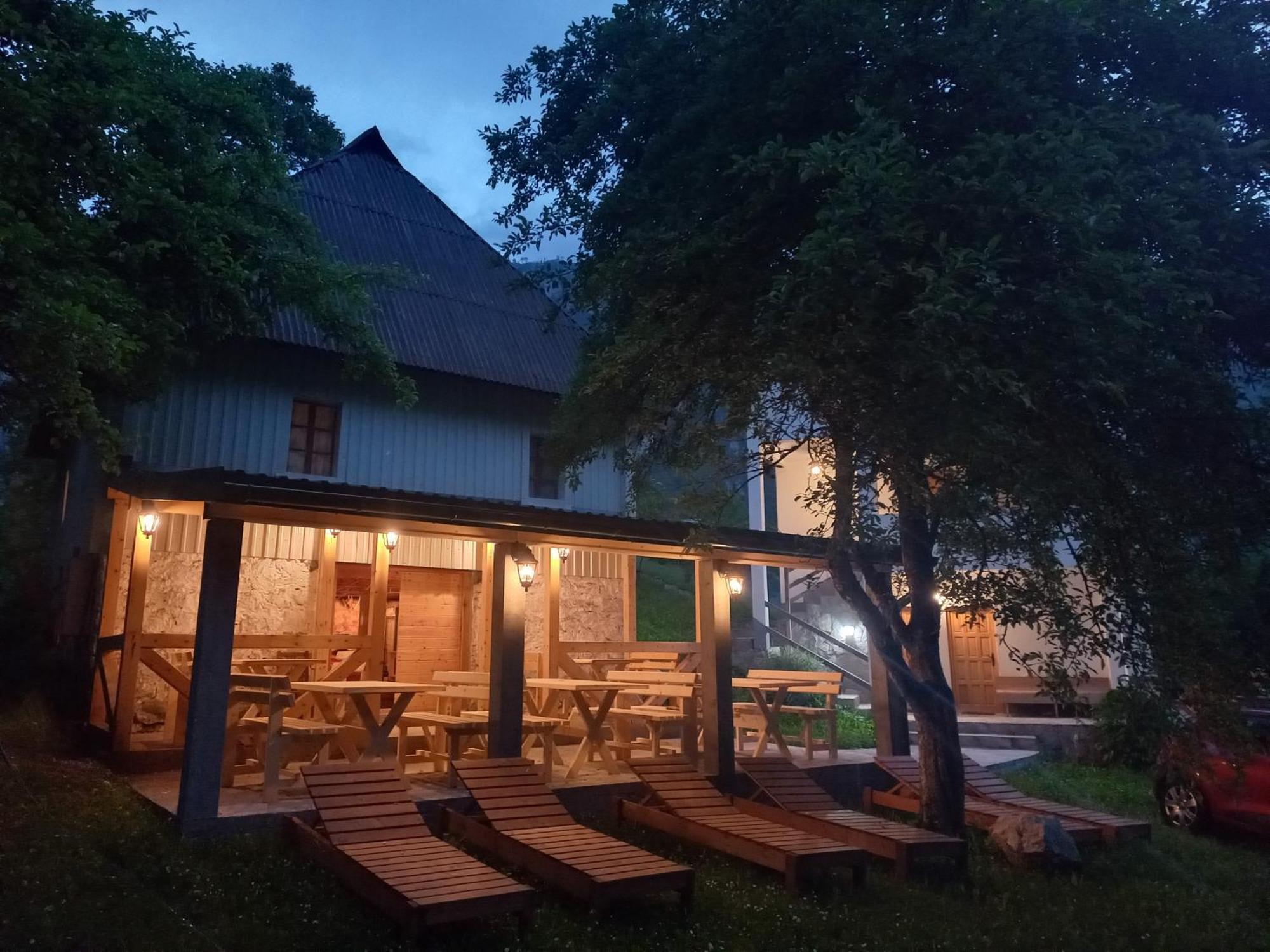Vila Montana Dobrilovina Exteriör bild
