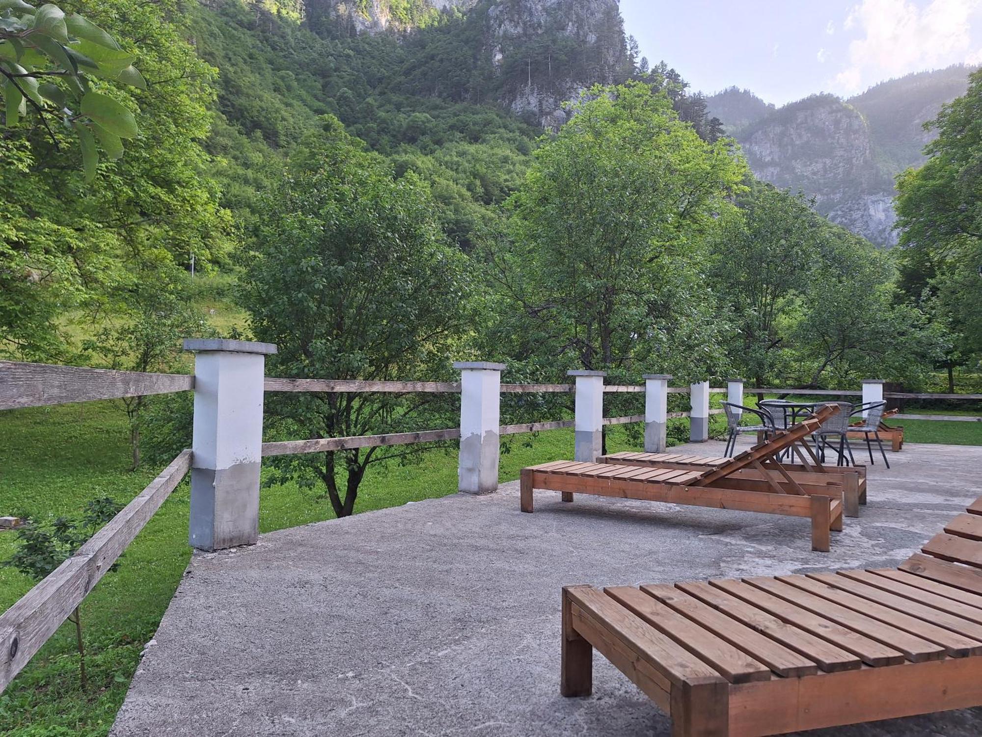 Vila Montana Dobrilovina Exteriör bild