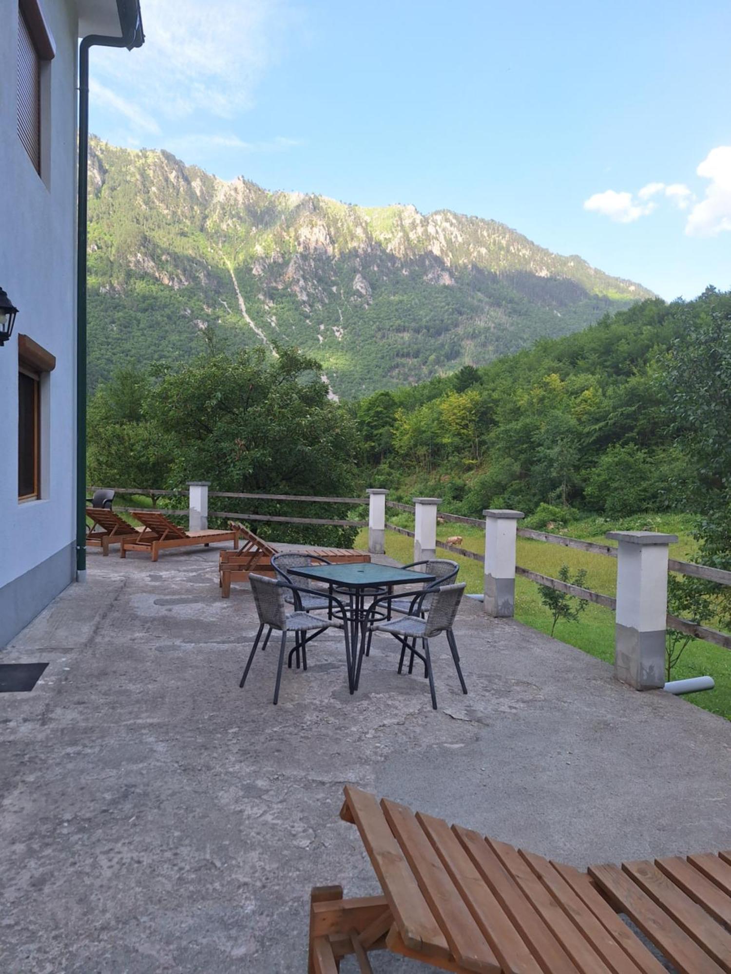 Vila Montana Dobrilovina Exteriör bild